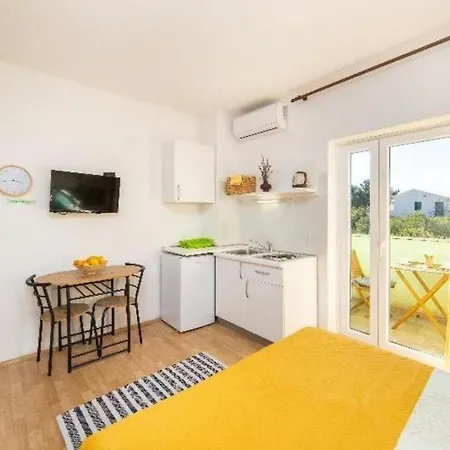 Apartment Smiljana *